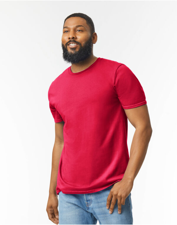 64000 Gildan Softstyle Adult T-Shirt